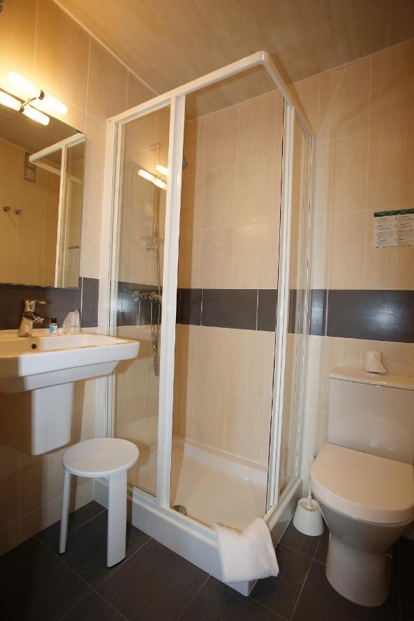 Contact Hotel - Hotel Le Lion D'Or Lamballe Buitenkant foto