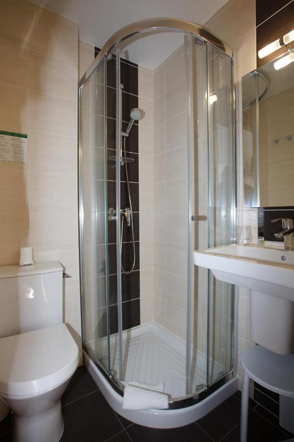 Contact Hotel - Hotel Le Lion D'Or Lamballe Buitenkant foto