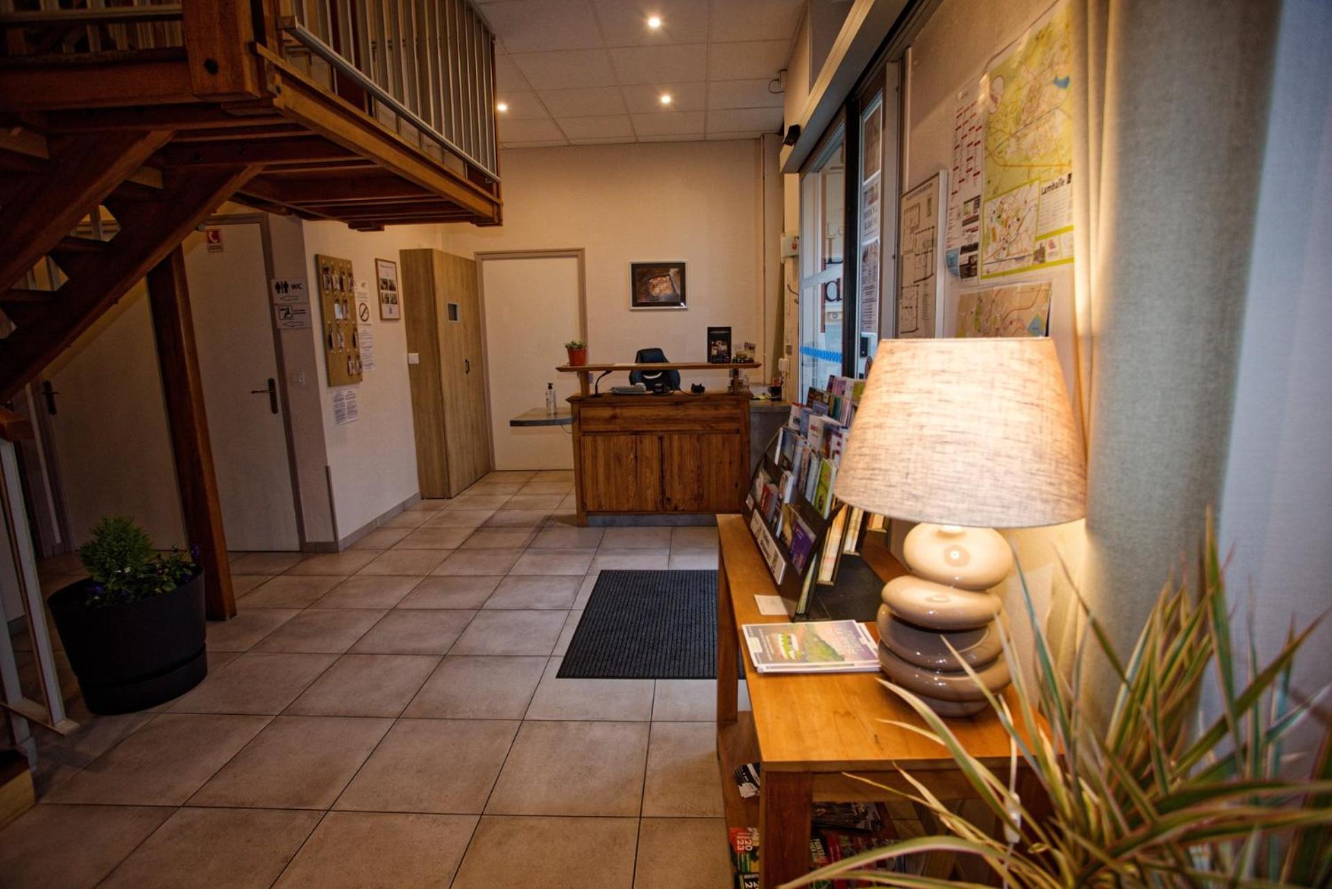 Contact Hotel - Hotel Le Lion D'Or Lamballe Buitenkant foto
