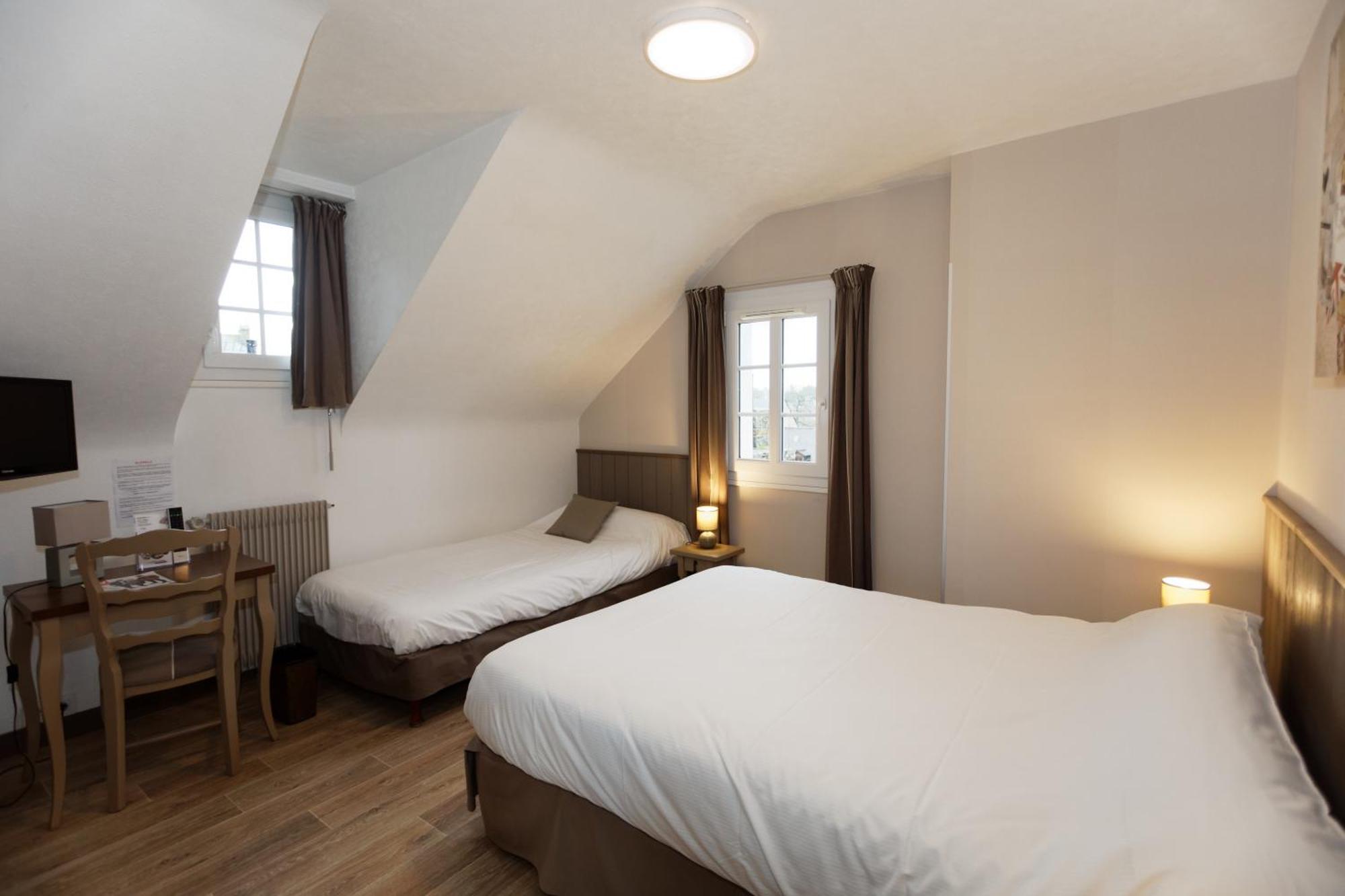 Contact Hotel - Hotel Le Lion D'Or Lamballe Kamer foto