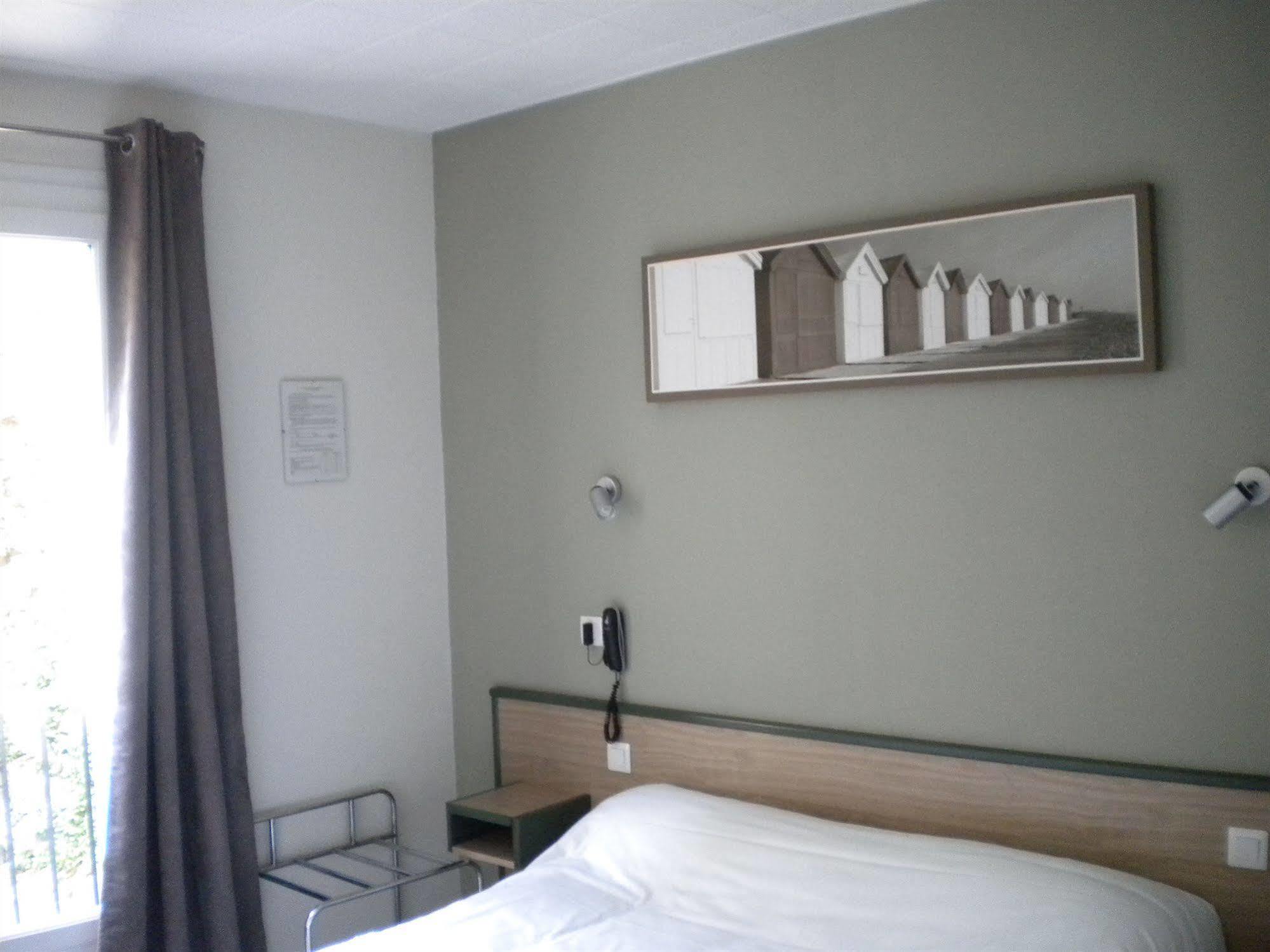 Contact Hotel - Hotel Le Lion D'Or Lamballe Buitenkant foto