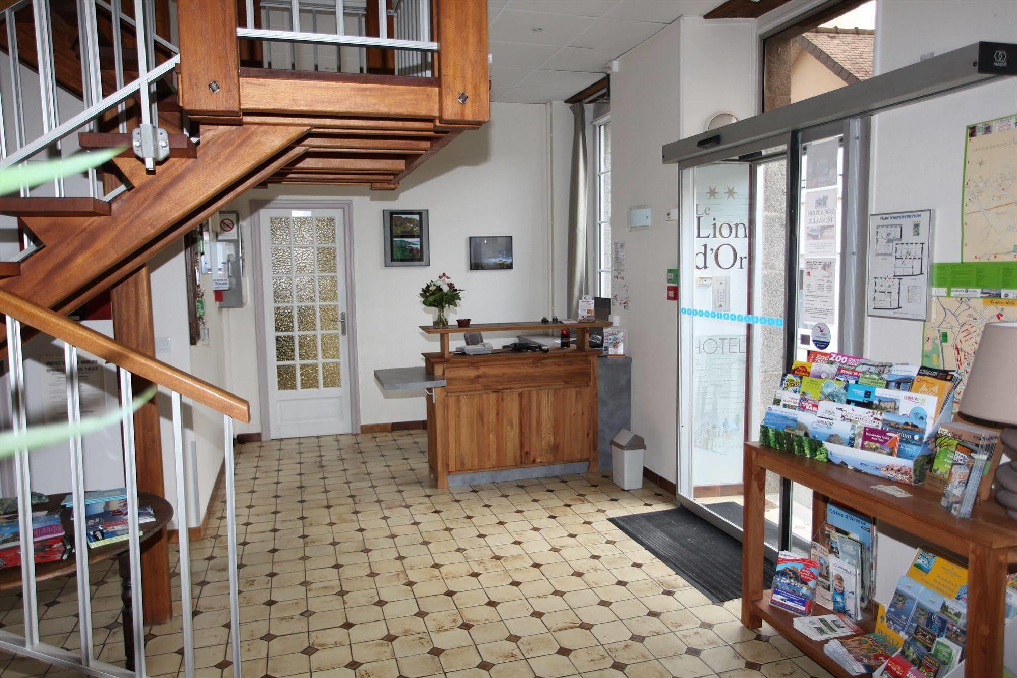 Contact Hotel - Hotel Le Lion D'Or Lamballe Buitenkant foto